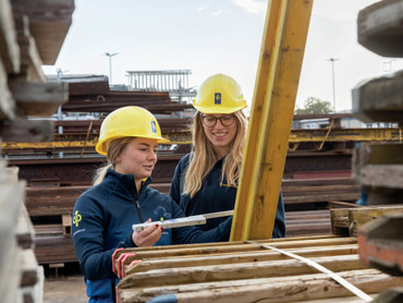 Für die Ausbildung ist mindestens ein Hauptschulabschluss erforderlich. Die Regelzeit für die Ausbildung zum Beton- und Stahlbetonbauer beträgt drei Jahre. Foto: Depenbrock/akz-o