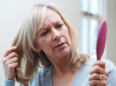 Tipps gegen Haarausfall: Haarpflege von innen